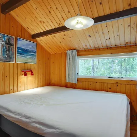 Holiday home Herlek - 200m From The Sea In Djursland And Mols By Interhome Knebel