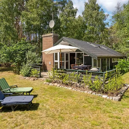Nyaraló Herlek - 200m From The Sea By Interhome Knebel
